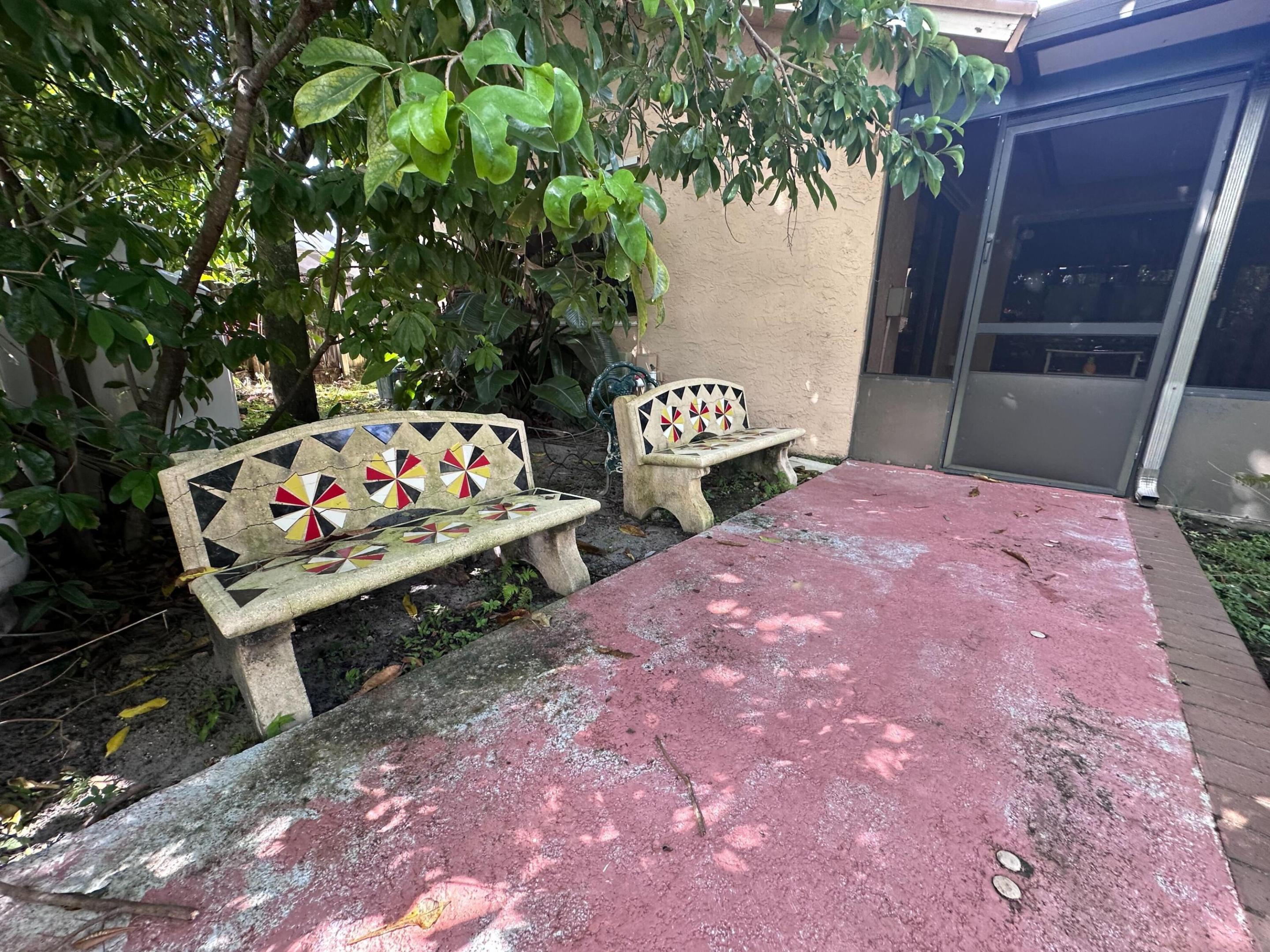 BOULEVARD WOODS WEST SEC 1 - Residential