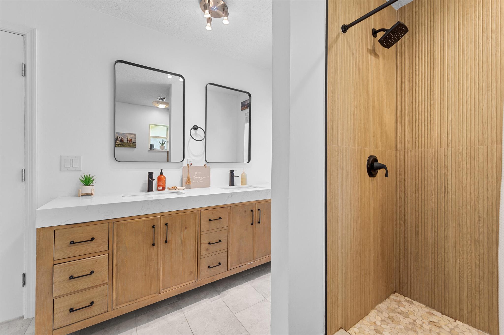 10-43-40~ W 209.7 FT OF E - Residential