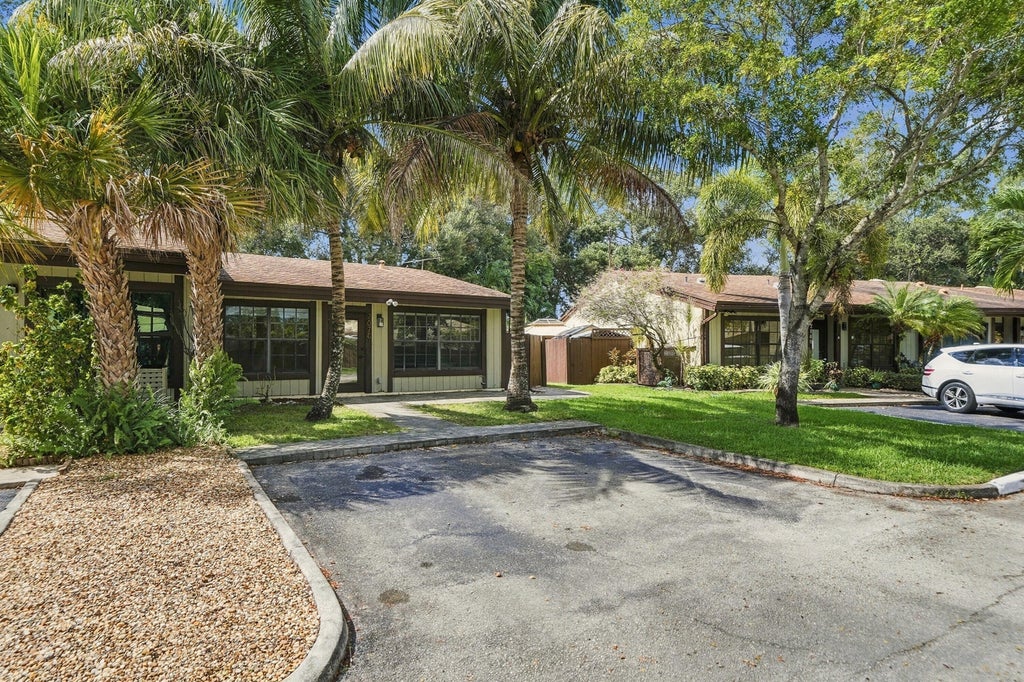 Photo of 2070 Sweet Gum Avenue, Pembroke Pines, FL 33026 (MLS # B26092666)