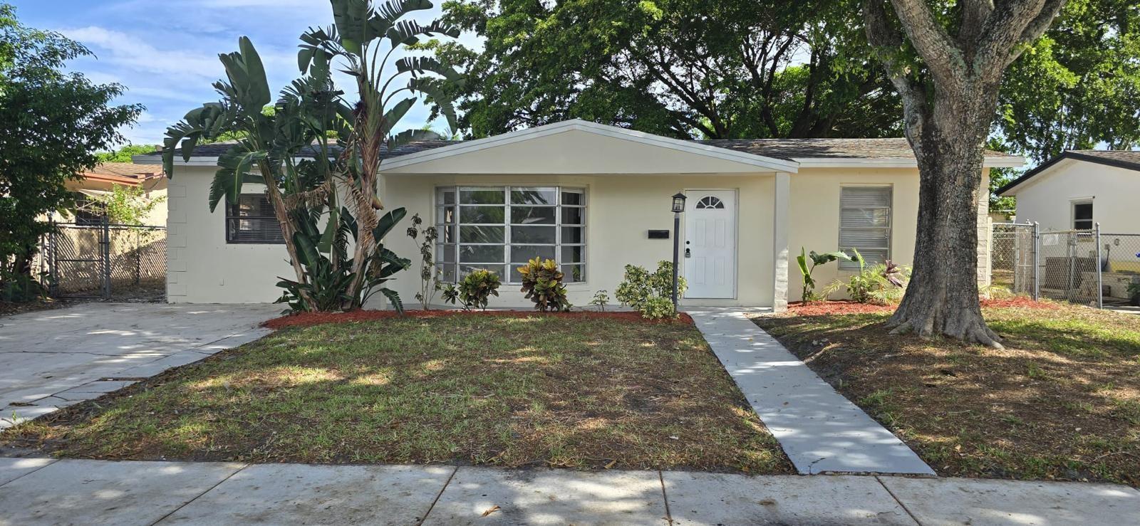6540 SW 8th St