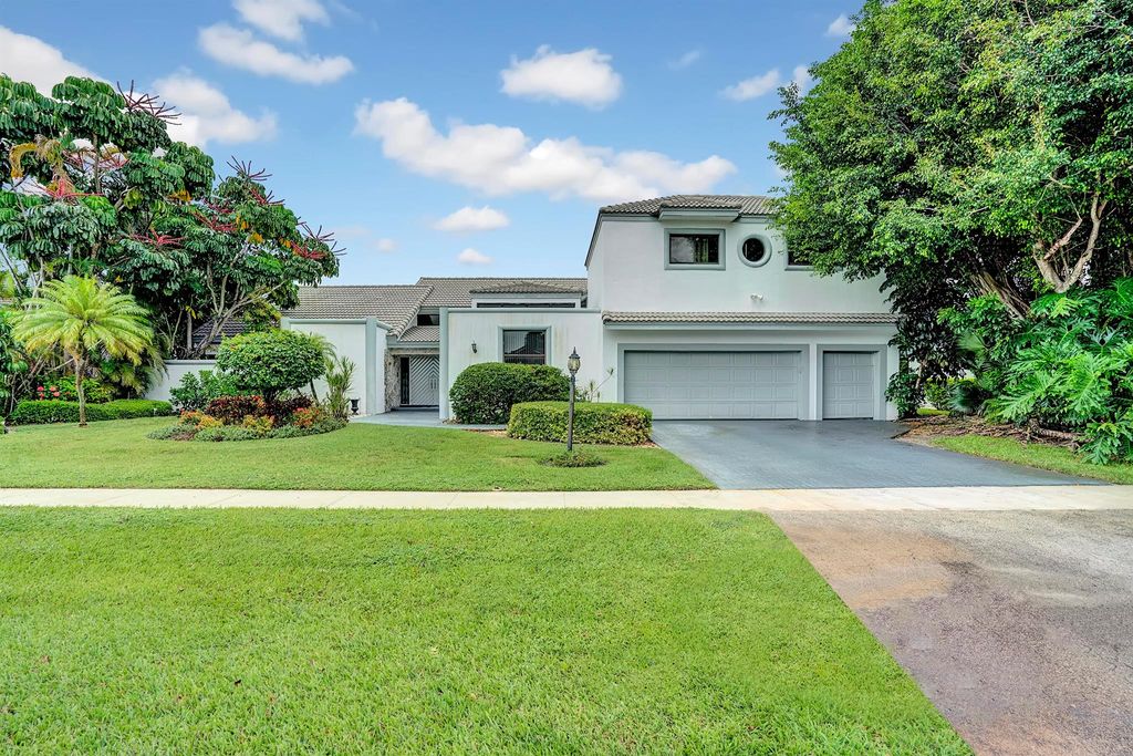 Photo of 3899 Live Oak Boulevard, Delray Beach, FL 33445 (MLS # R10926258)