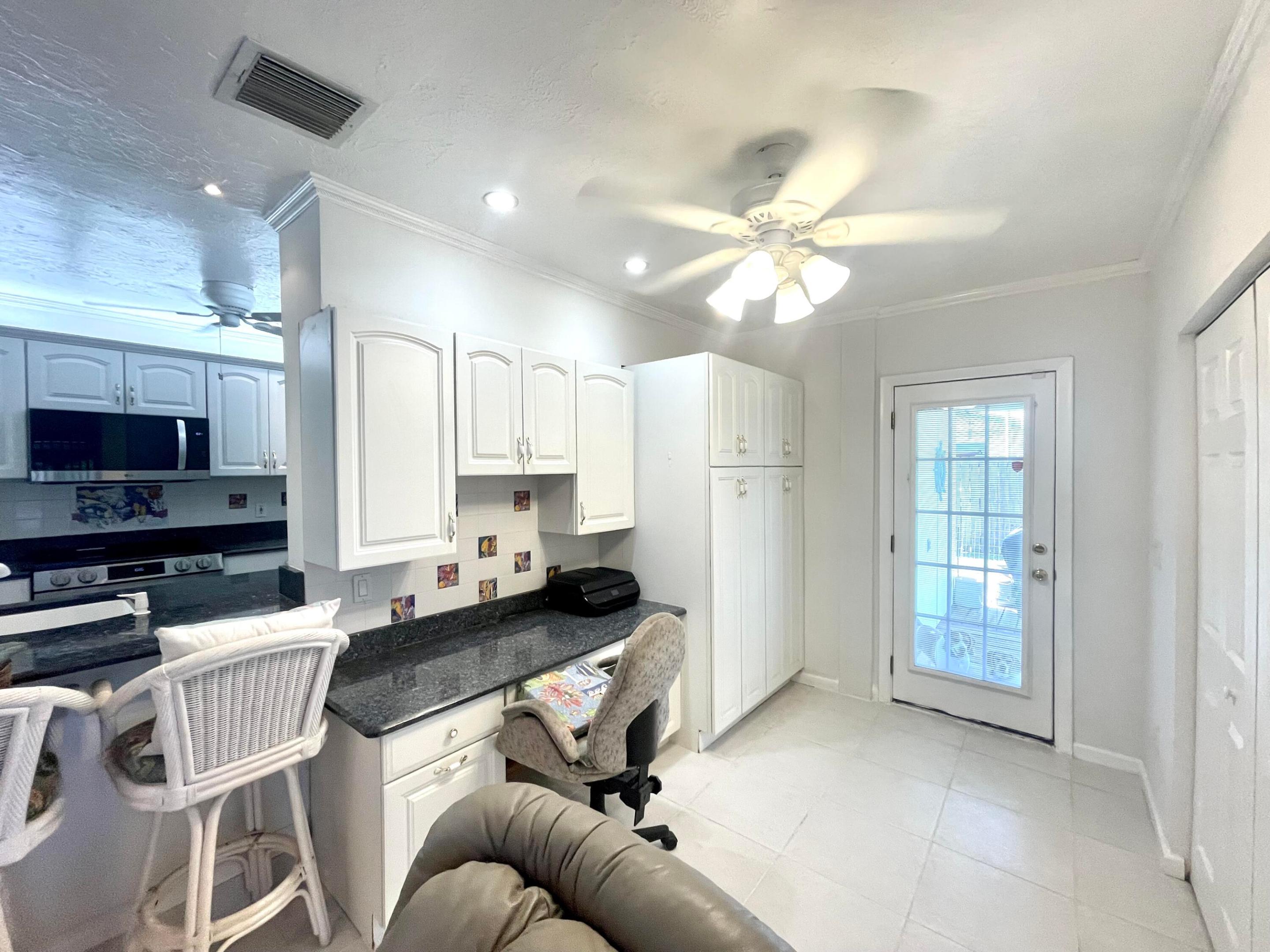 PORT ST LUCIE SECTION 6 - Residential