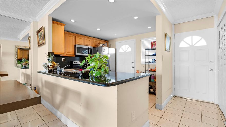 Spacious 2 bed/2 bath condo in Eastern Shores with views of the Intracoastal canal. Stainless steel appliances. Screneed balcony. Amenities include a pool, gym, and library. Close to beaches, banks, shopping centers, and malls. New elevator in building, renovated balconies and roof. 55+ community.