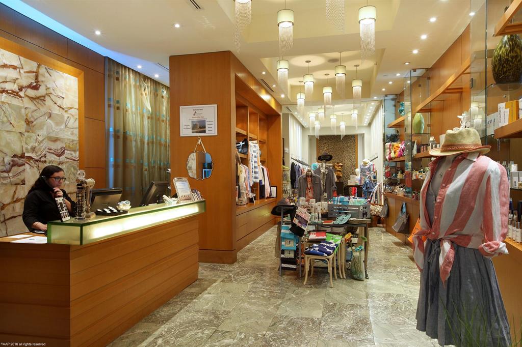 RESORT AT SINGER ISLAND HOTEL CONDO - Residential