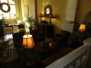 PALM BEACH HOTEL COND DECL 2-12-81 - Residential Lease