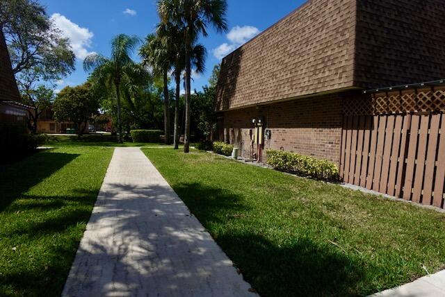 6183 NW 55th Lane 6183