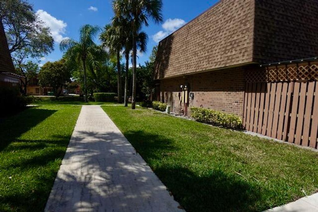 Photo of 6183 NW 55th Lane #6183, Tamarac, FL 33319 (MLS # B26011303)