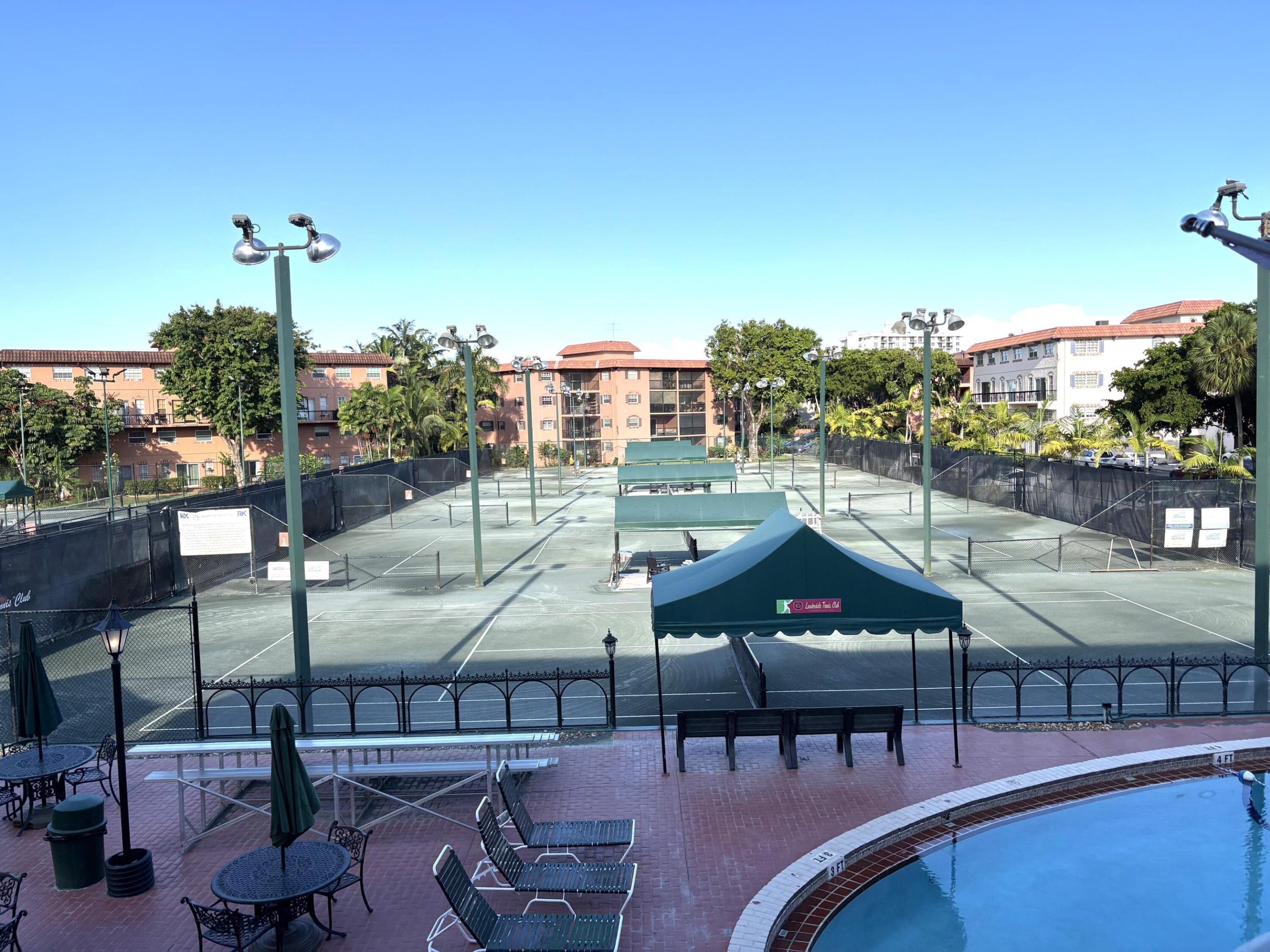 TENNIS CLUB OUTERBRIDGE CONDO - Residential