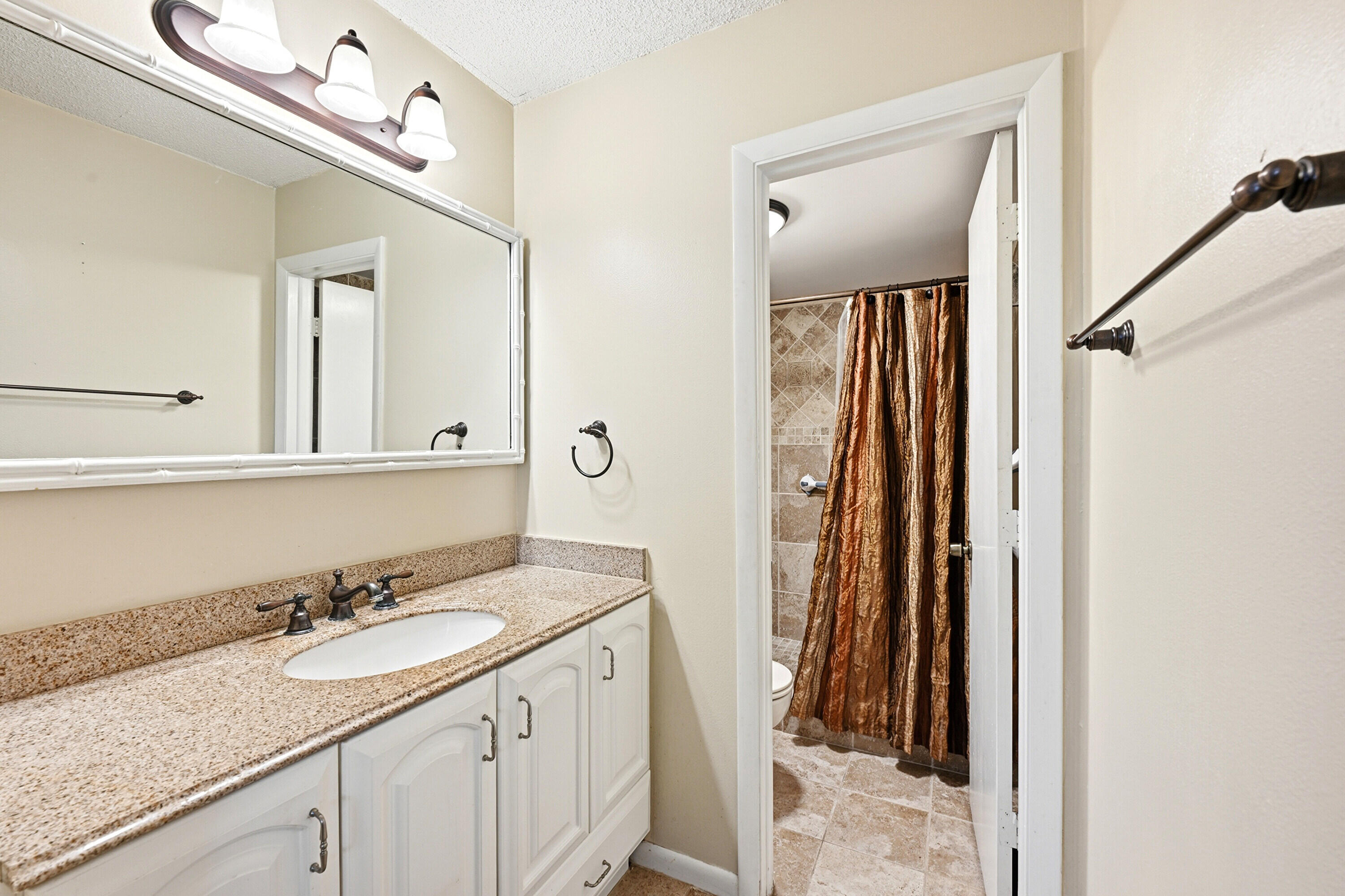 TENNIS CLUB OUTERBRIDGE CONDO - Residential