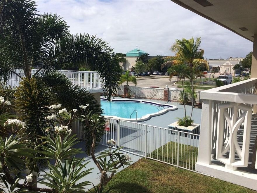 Awesome place for active people, close to the beach, LA Fitness, Wholefoods, everything at hand.There is a Land Lease on this property.