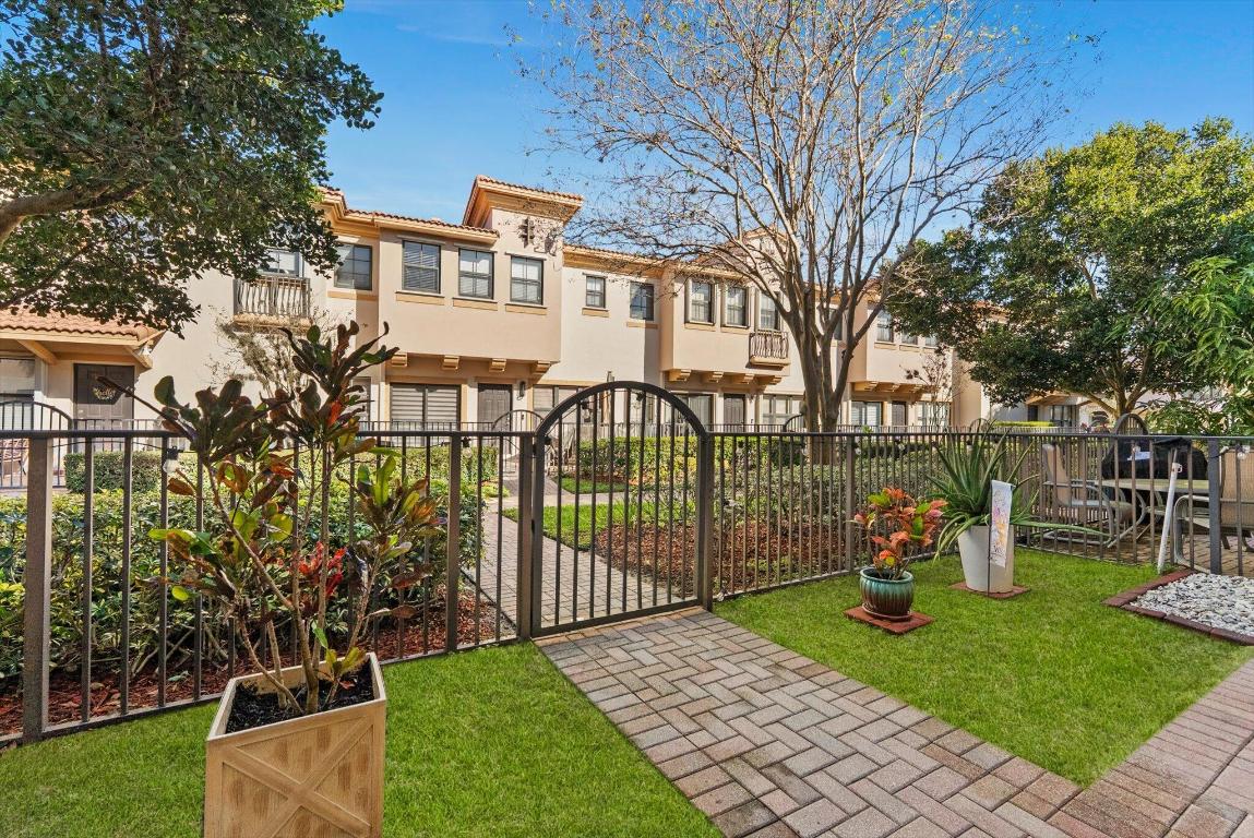 GRAND CYPRESS REPLAT - Residential