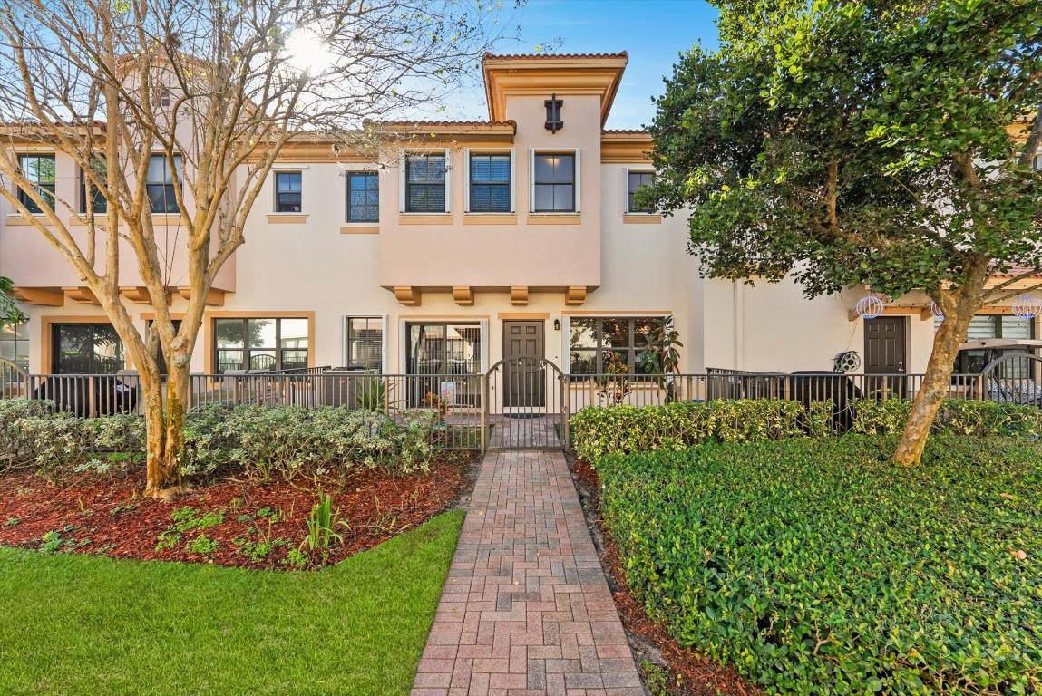 GRAND CYPRESS REPLAT - Residential