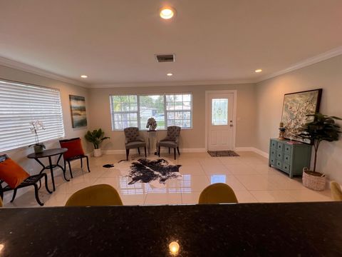 A home in Wilton Manors