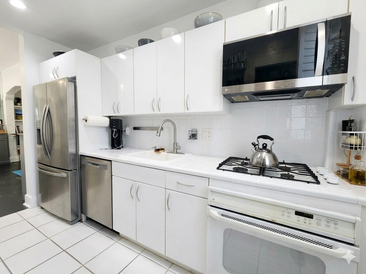 900 16th Street 102