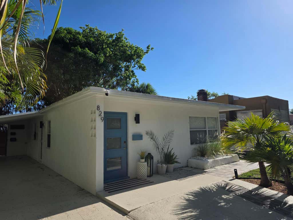 Photo of 829 Macy Street, West Palm Beach, FL 33405 (MLS # B26062902)