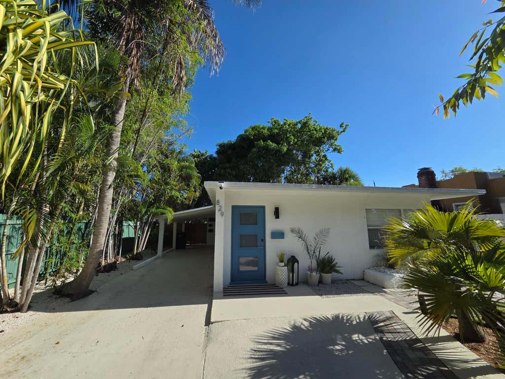 Photo of 829 Macy Street, West Palm Beach, FL 33405 (MLS # B26062902)