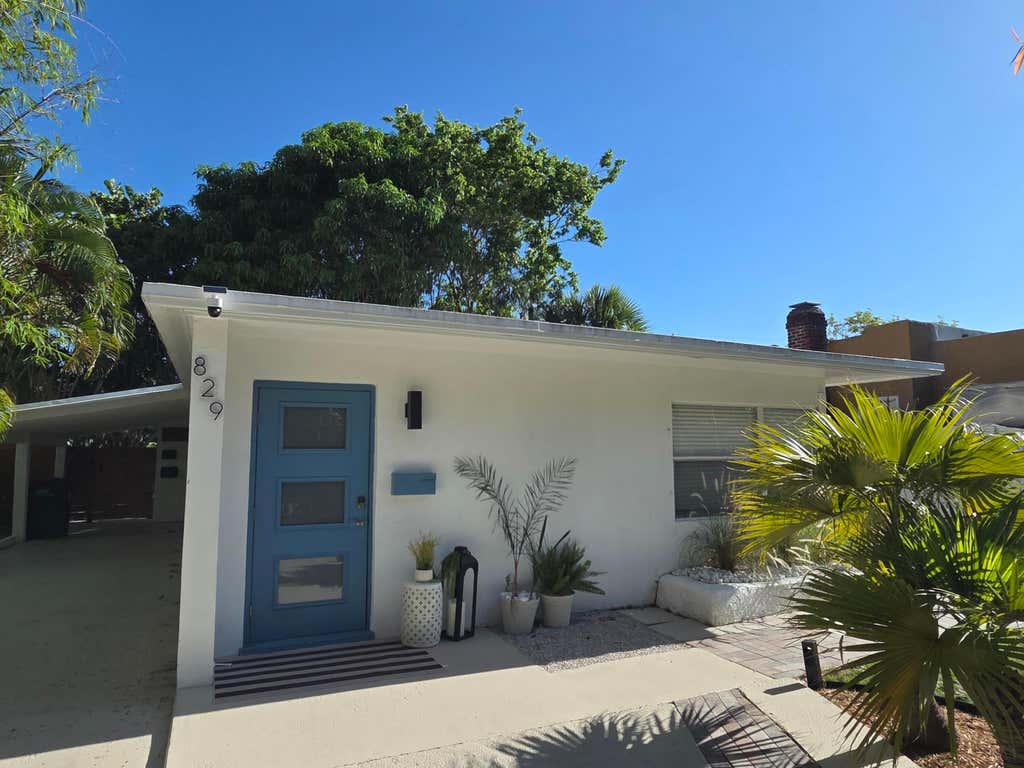 Photo of 829 Macy Street, West Palm Beach, FL 33405 (MLS # B26062902)