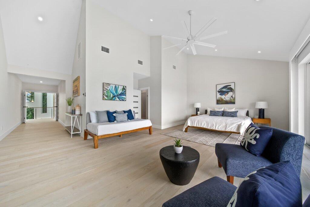 SAILFISH POINT - Residential