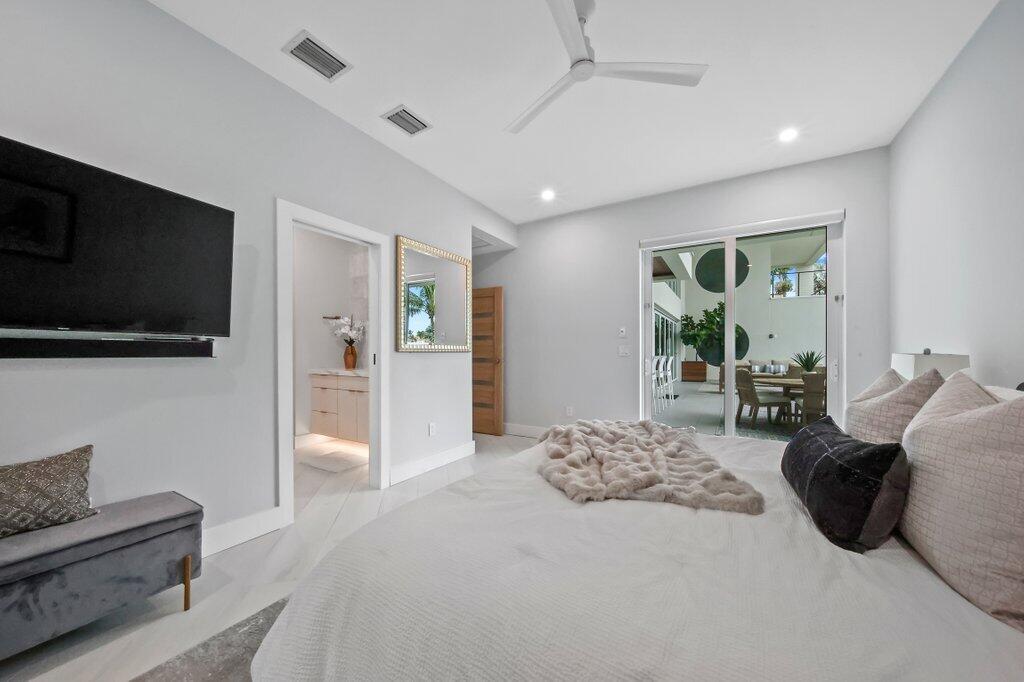 SAILFISH POINT - Residential