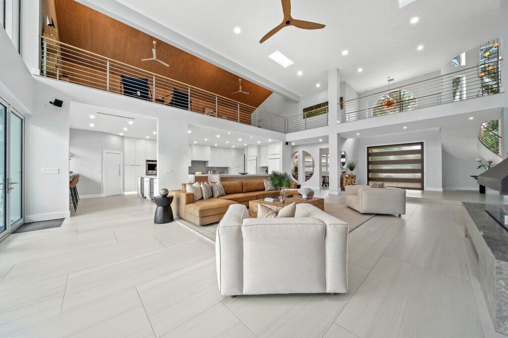 SAILFISH POINT - Residential