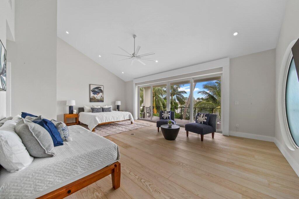 SAILFISH POINT - Residential