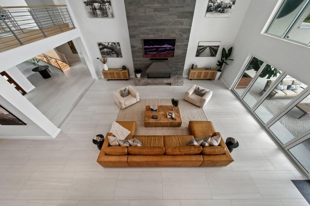 SAILFISH POINT - Residential