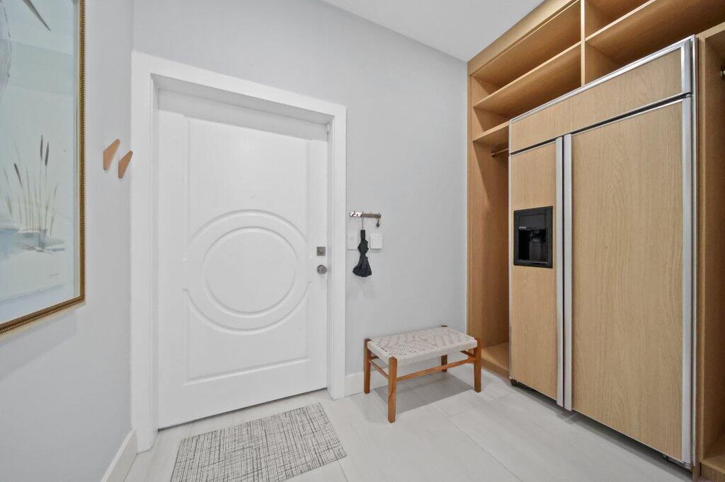 SAILFISH POINT - Residential