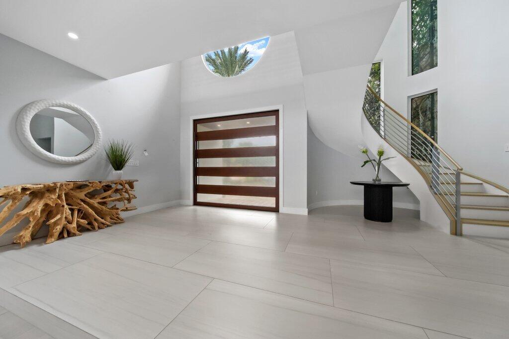 SAILFISH POINT - Residential