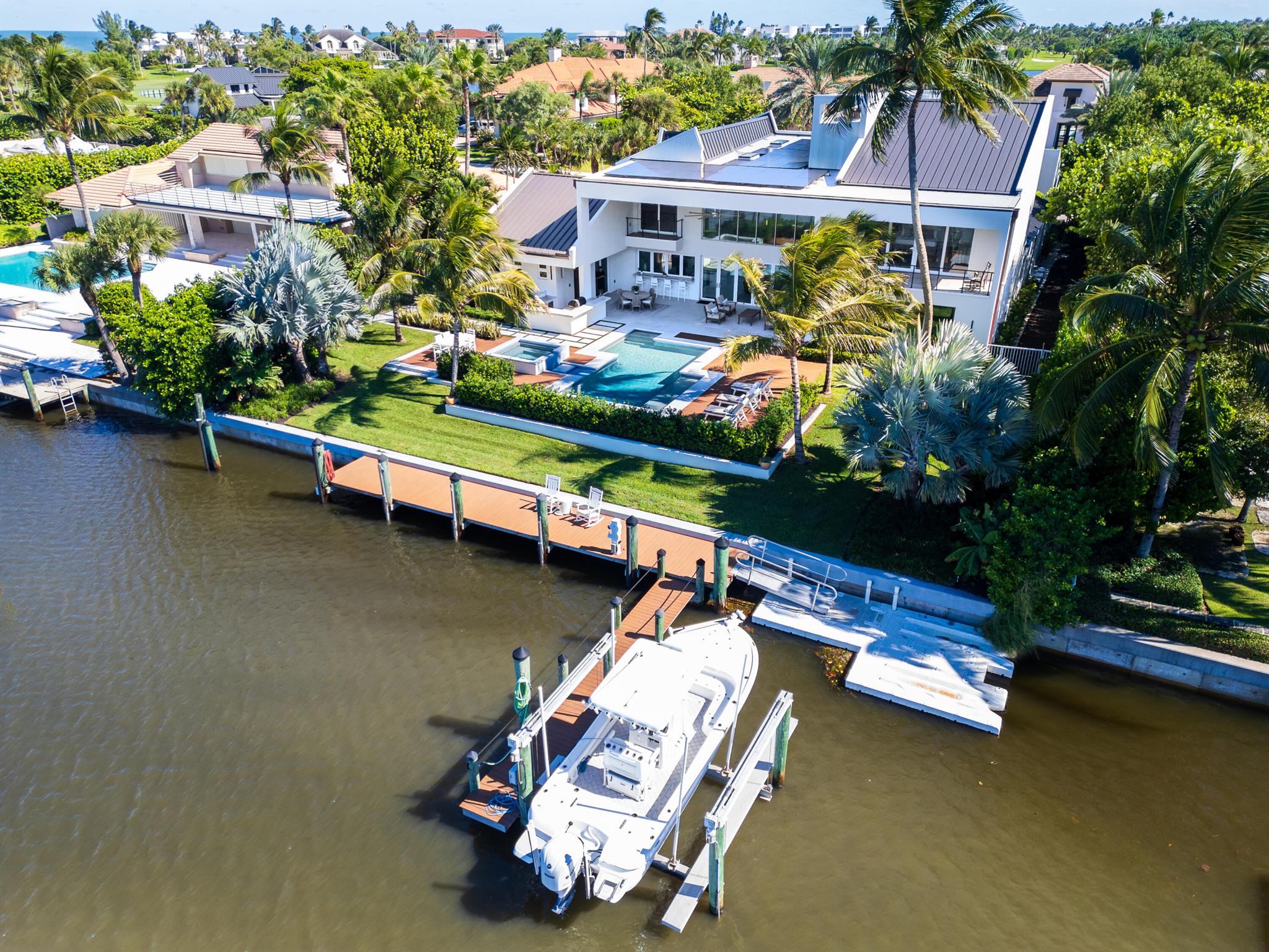SAILFISH POINT - Residential