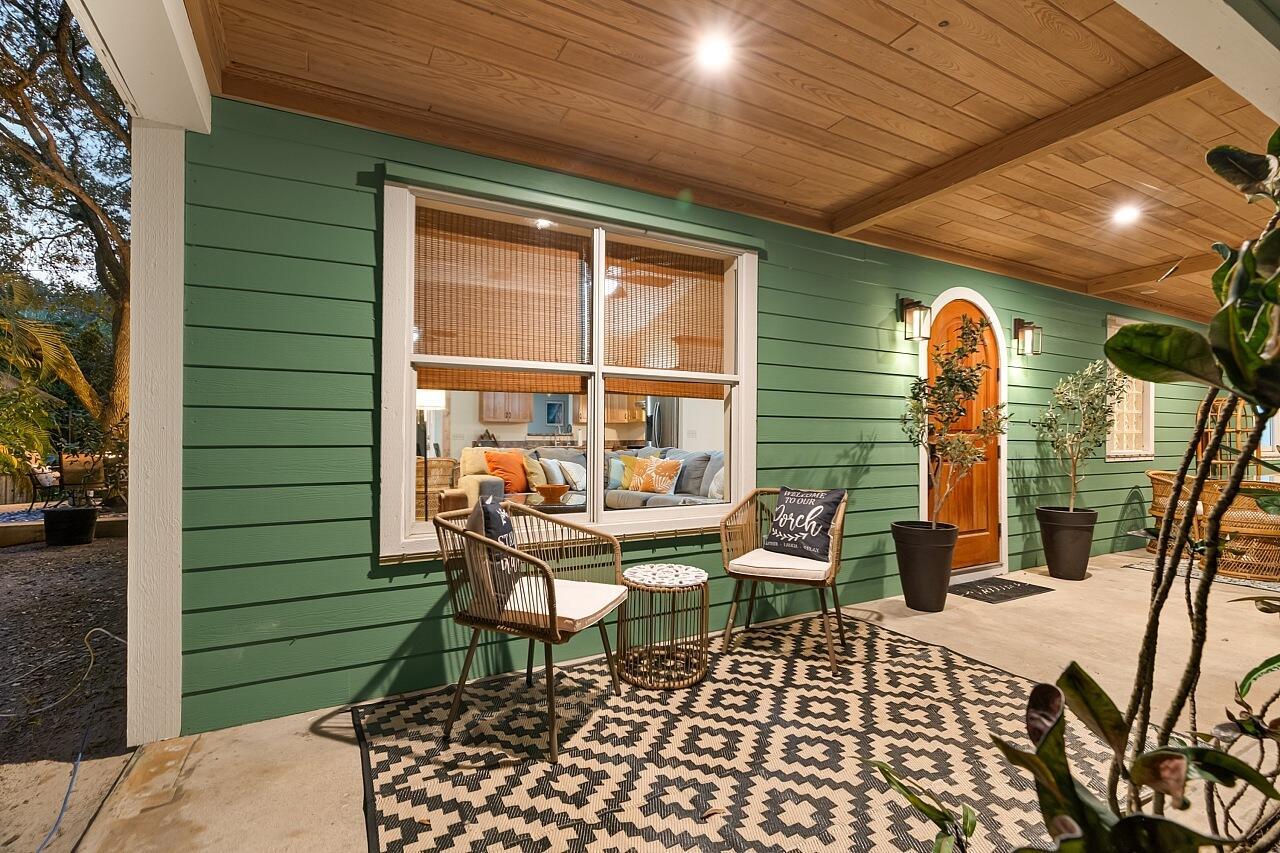 VERO LAKE ESTATES UNIT J - Residential