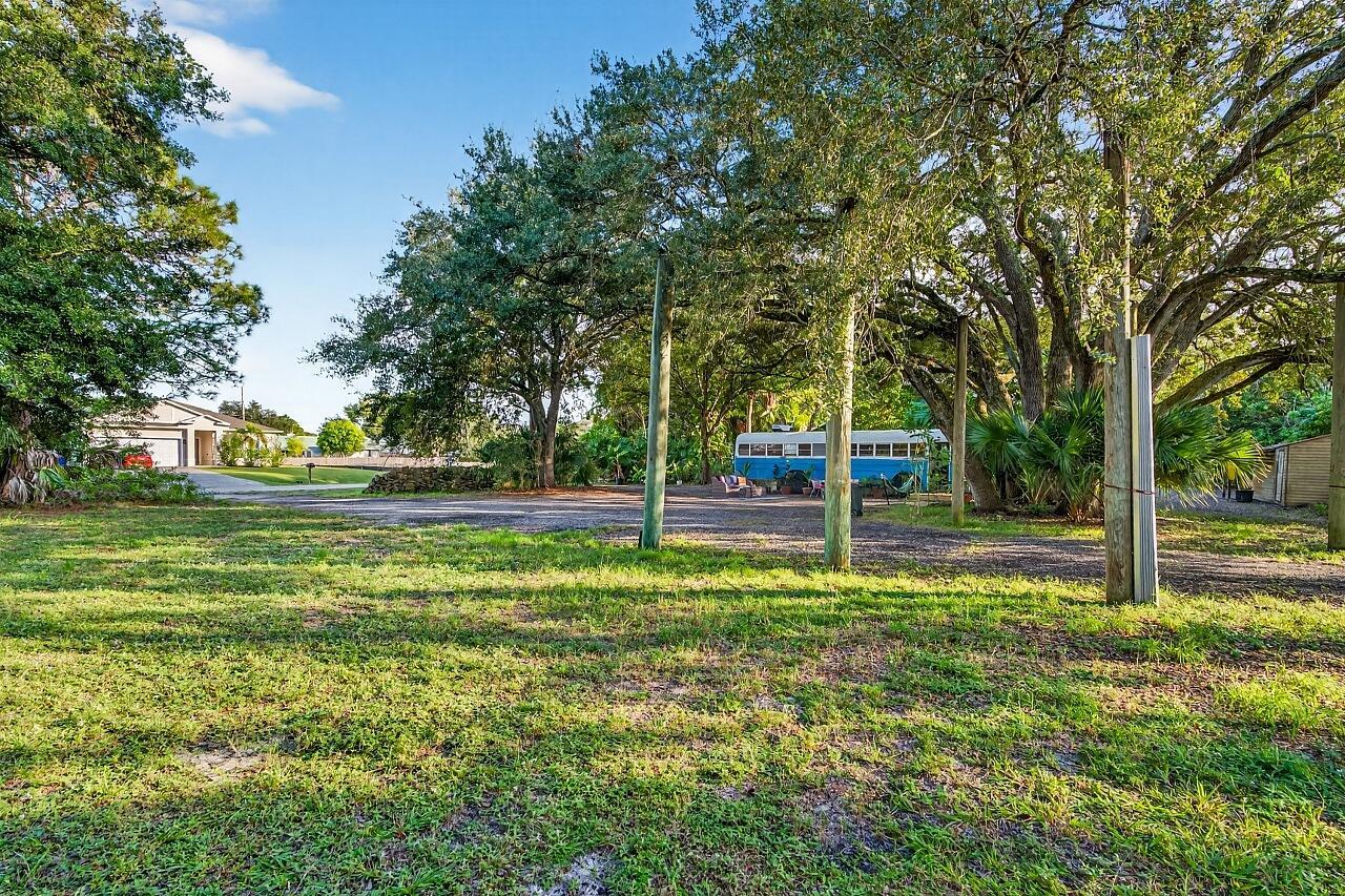 VERO LAKE ESTATES UNIT J - Residential