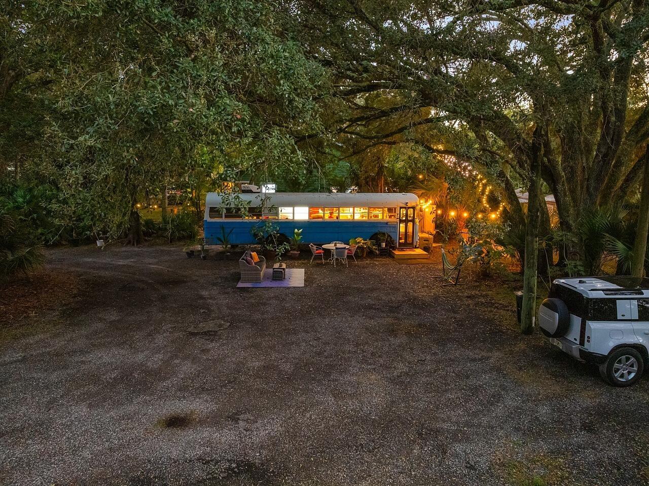 VERO LAKE ESTATES UNIT J - Residential