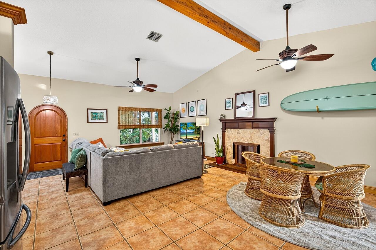 VERO LAKE ESTATES UNIT J - Residential