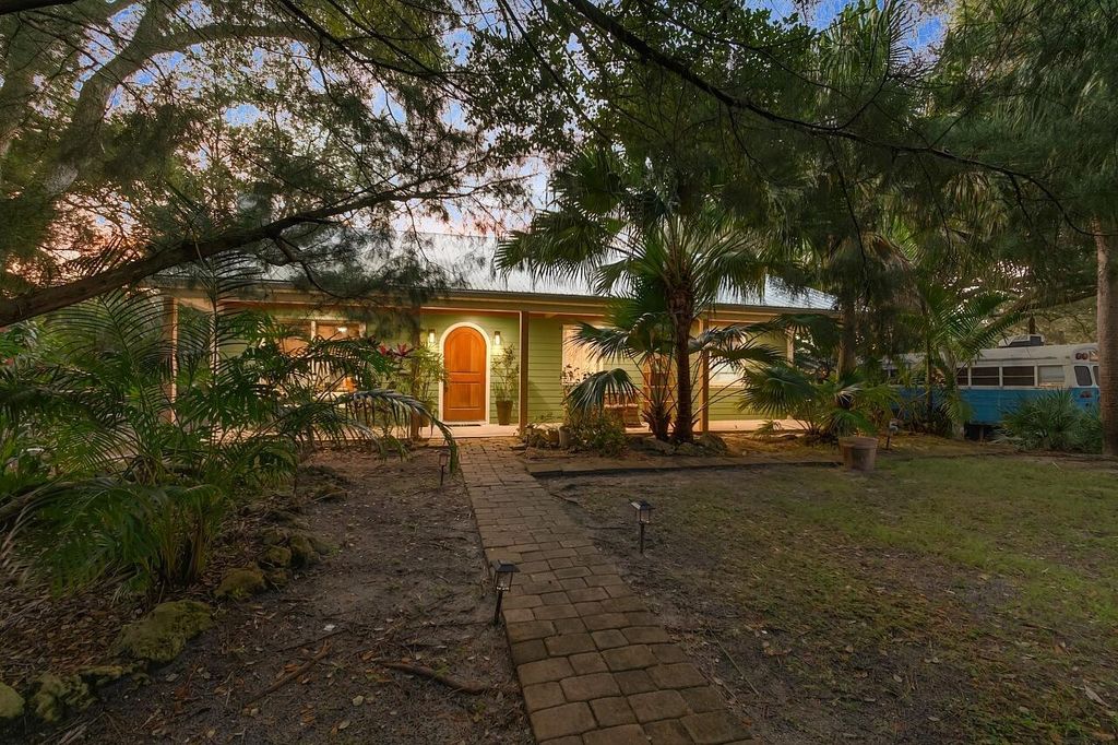 Photo of 8325 100th Avenue, Vero Beach, FL 32967 (MLS # R11139413)