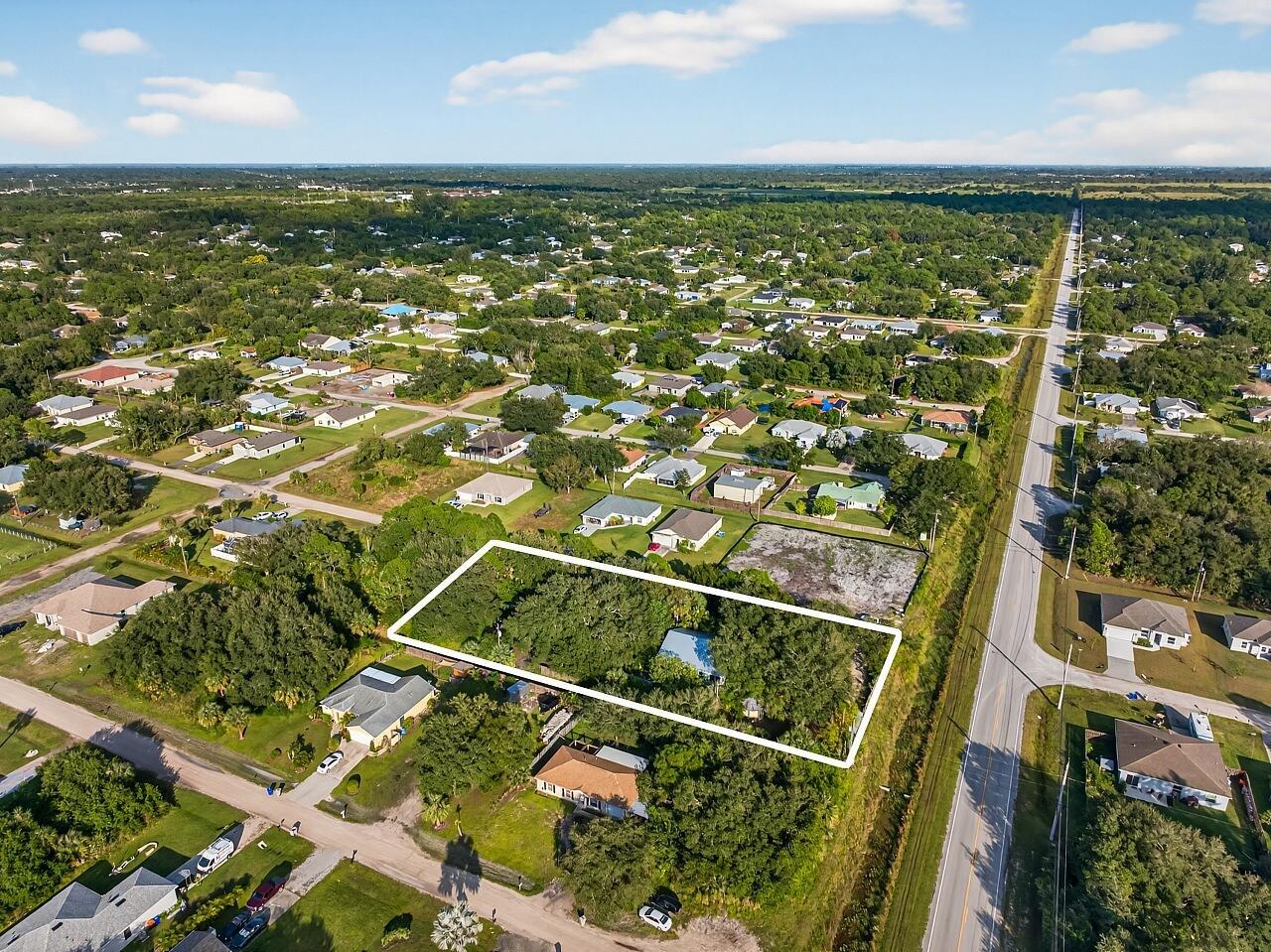 VERO LAKE ESTATES UNIT J - Residential