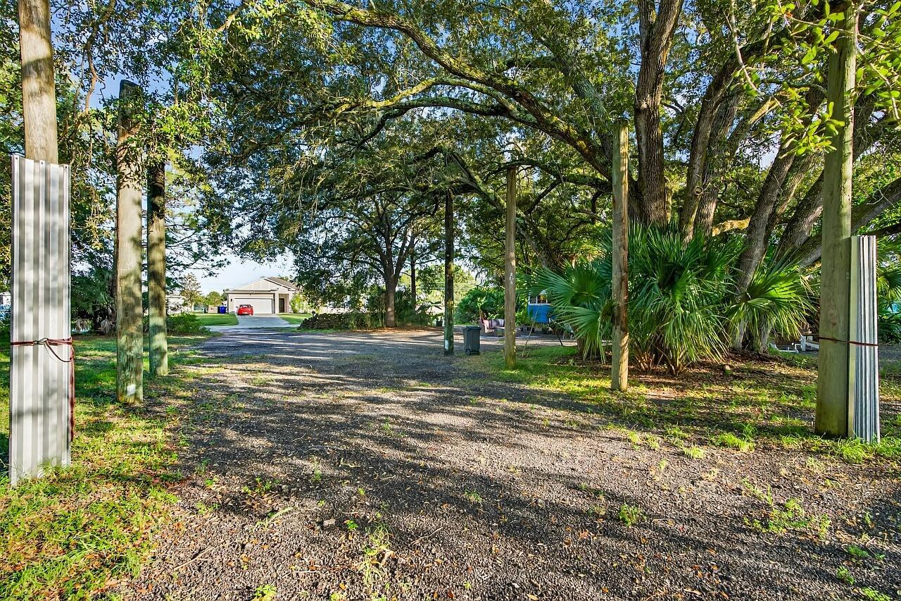 VERO LAKE ESTATES UNIT J - Residential