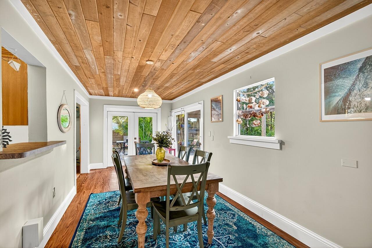 VERO LAKE ESTATES UNIT J - Residential