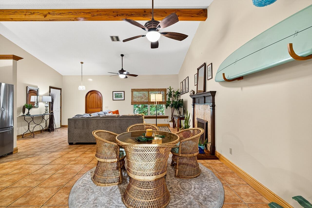 VERO LAKE ESTATES UNIT J - Residential