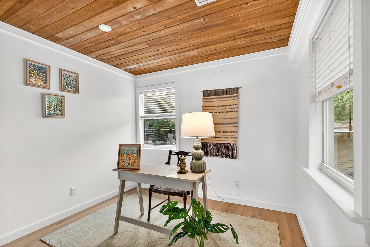 VERO LAKE ESTATES UNIT J - Residential