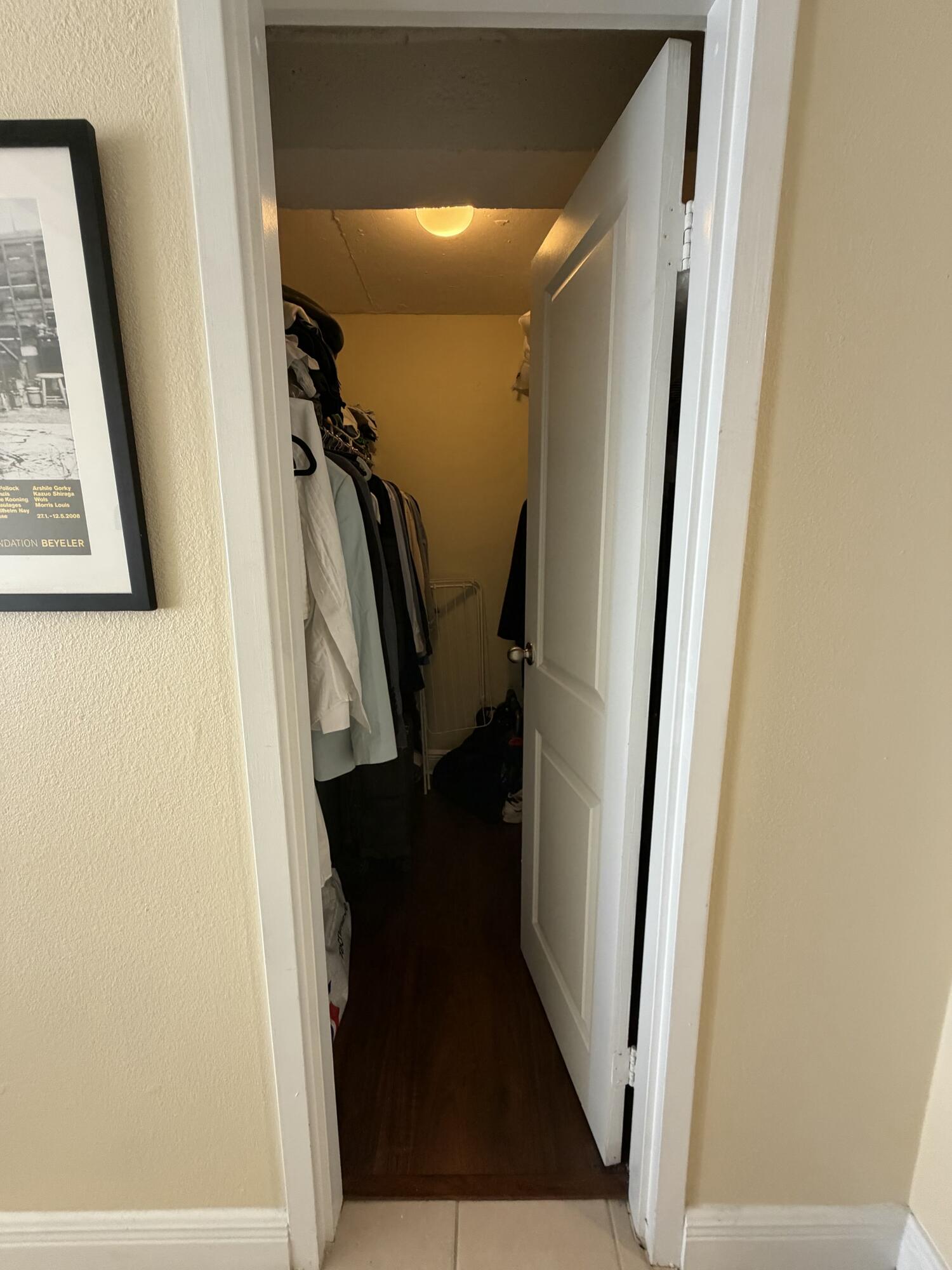 LAKESHORE CLUB CONDO - Residential Lease