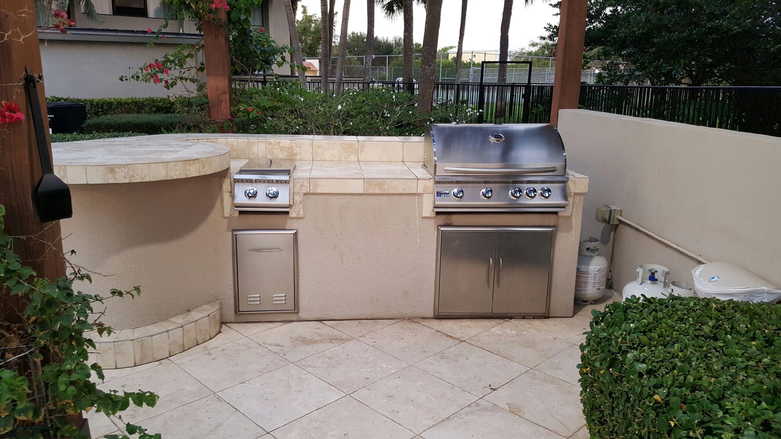 LAKESHORE CLUB CONDO - Residential Lease