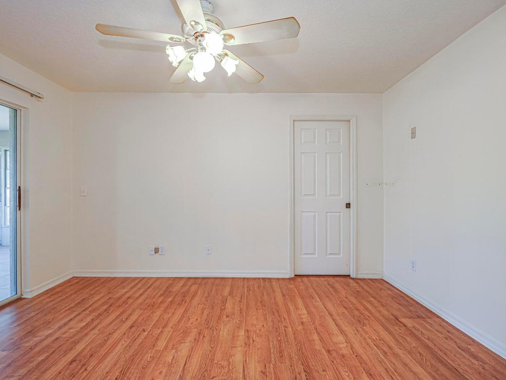 VERO LAKE ESTATES UNIT H-1 - Residential