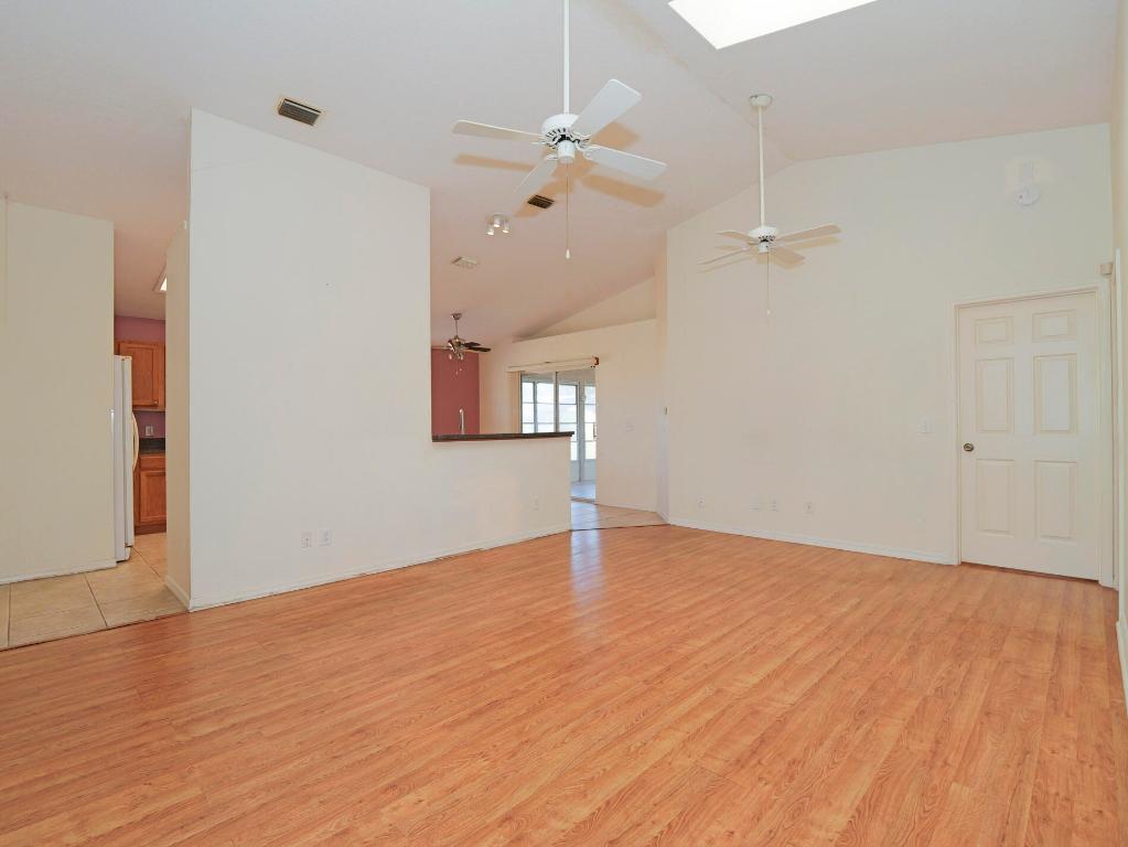 VERO LAKE ESTATES UNIT H-1 - Residential