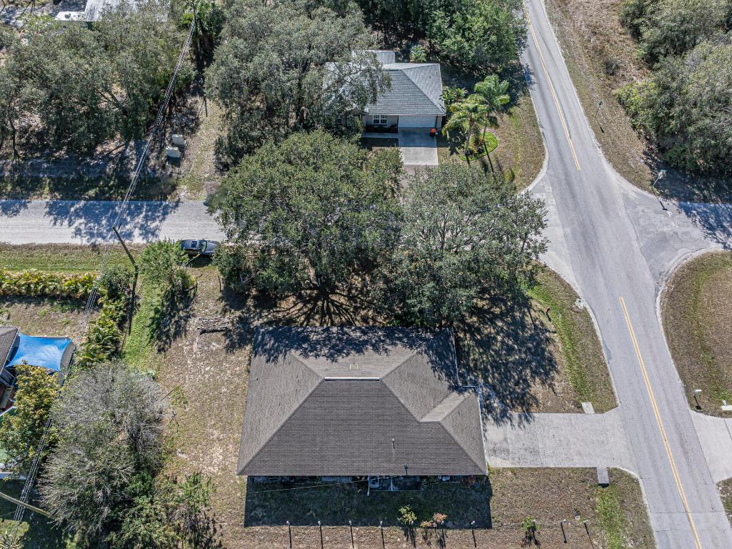 VERO LAKE ESTATES UNIT H-1 - Residential