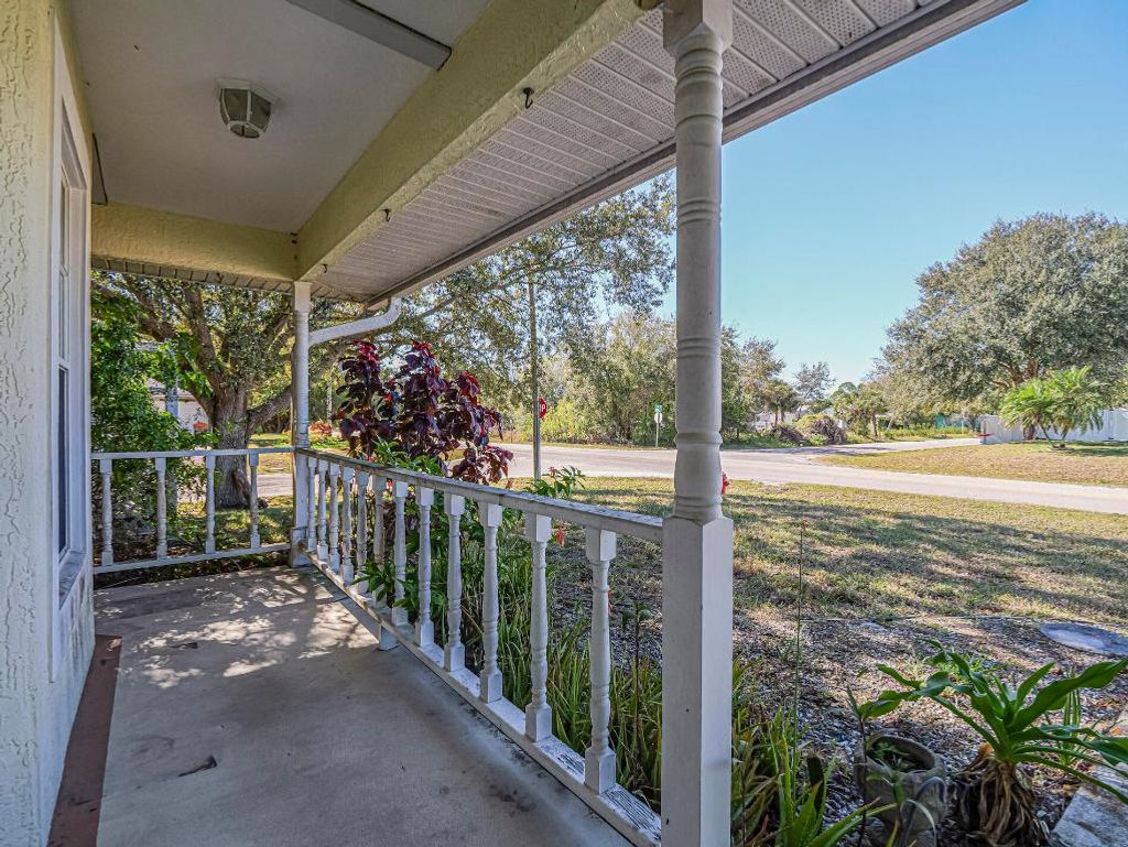 Photo of 9116 101st Avenue, Vero Beach, FL 32967 (MLS # R11156372)