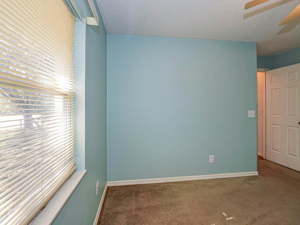 VERO LAKE ESTATES UNIT H-1 - Residential