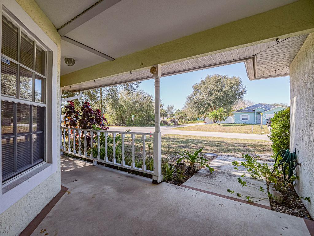 VERO LAKE ESTATES UNIT H-1 - Residential