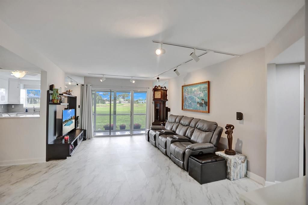 Photo of 3951 Via Poinciana #113, Lake Worth Beach, FL 33467 (MLS # R10883969)