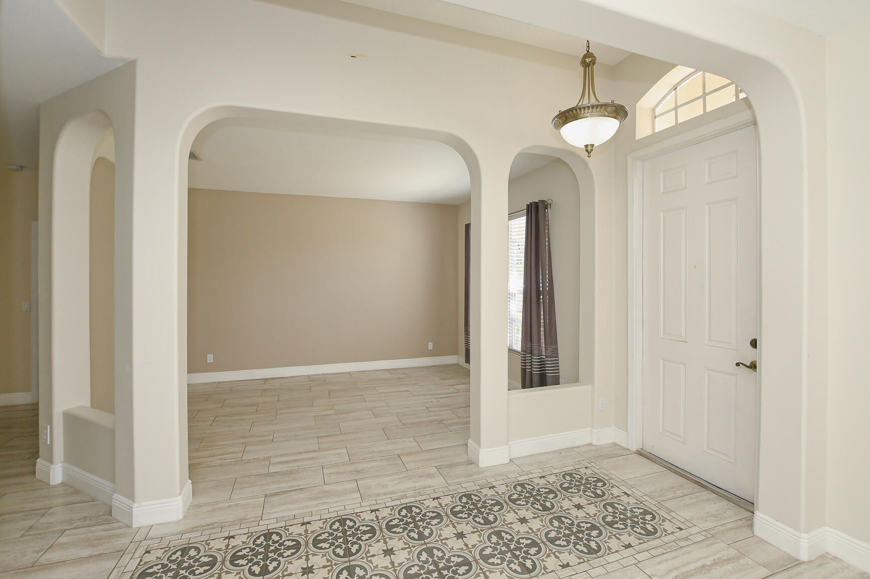 """OAKS OF VERO PD PHASE I,THE""" - Residential Lease