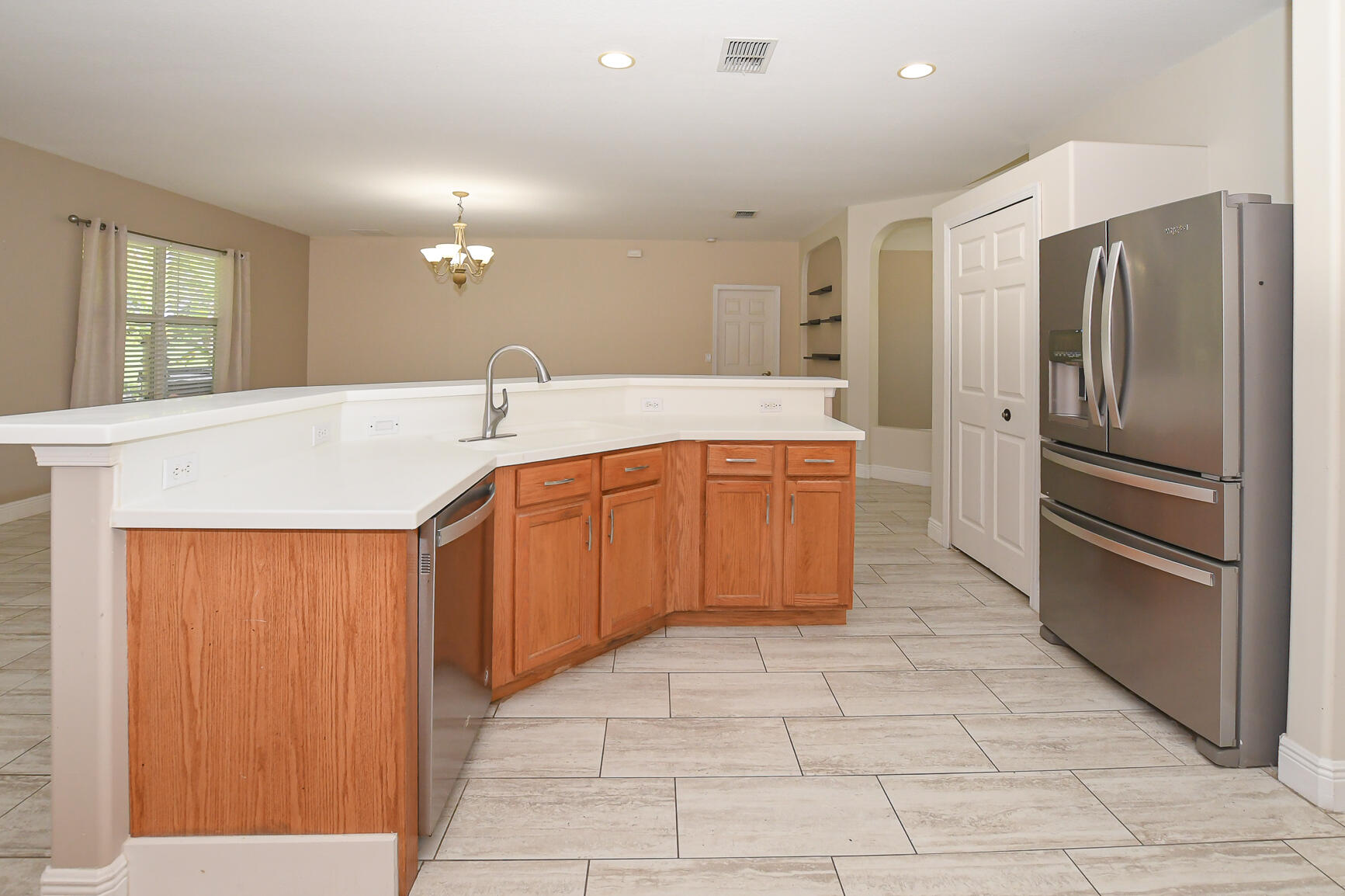 """OAKS OF VERO PD PHASE I,THE""" - Residential Lease